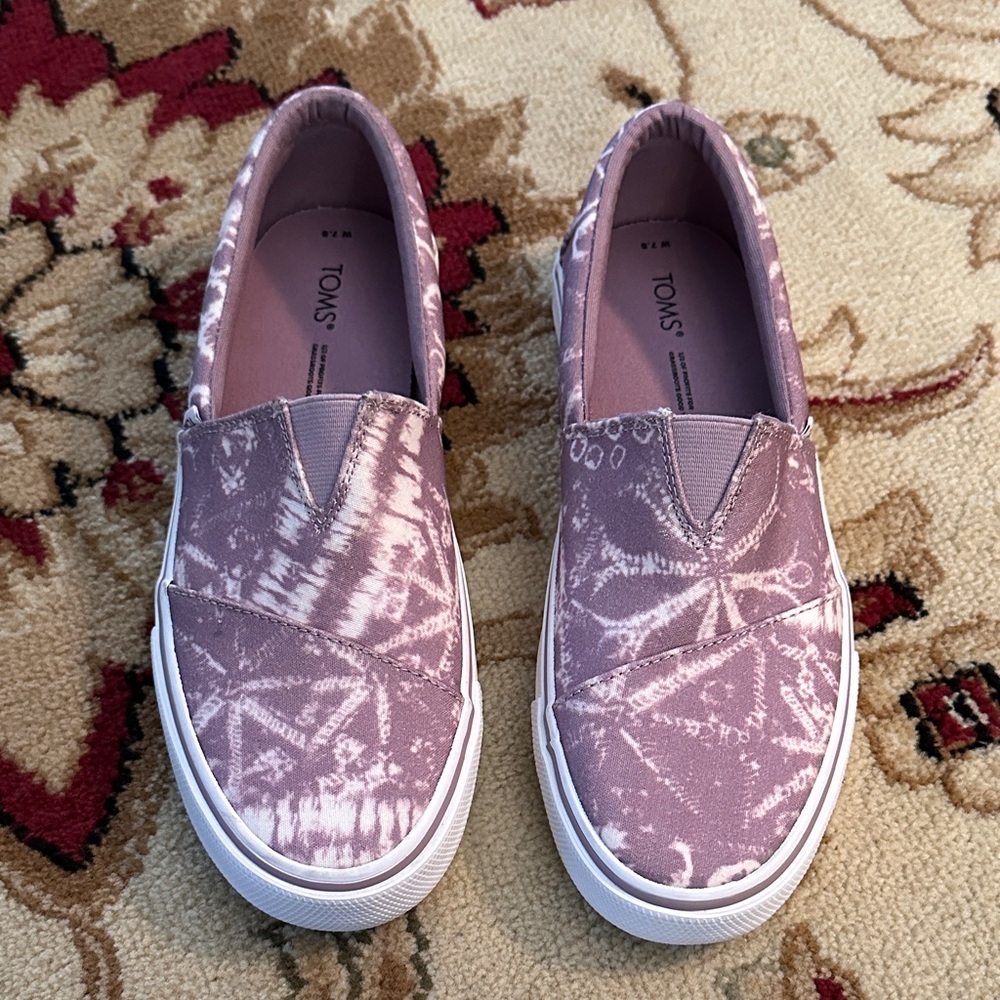 Tom’s Slip Ons
